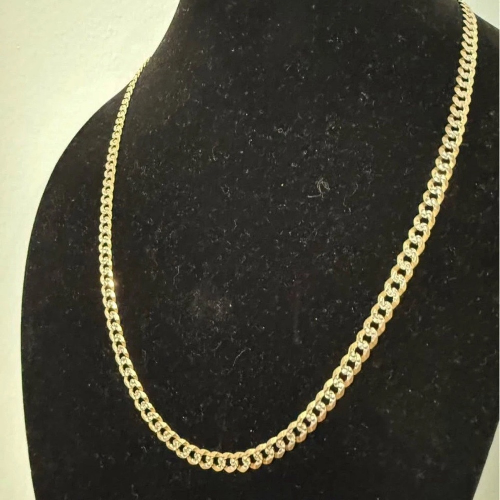 14k Elegant Gold Diamond Cut Chain Necklace
